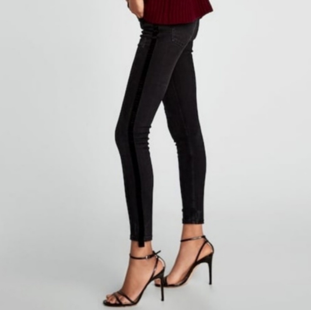 Zara Woman Velvet Stripe Skinny Crop Jeans